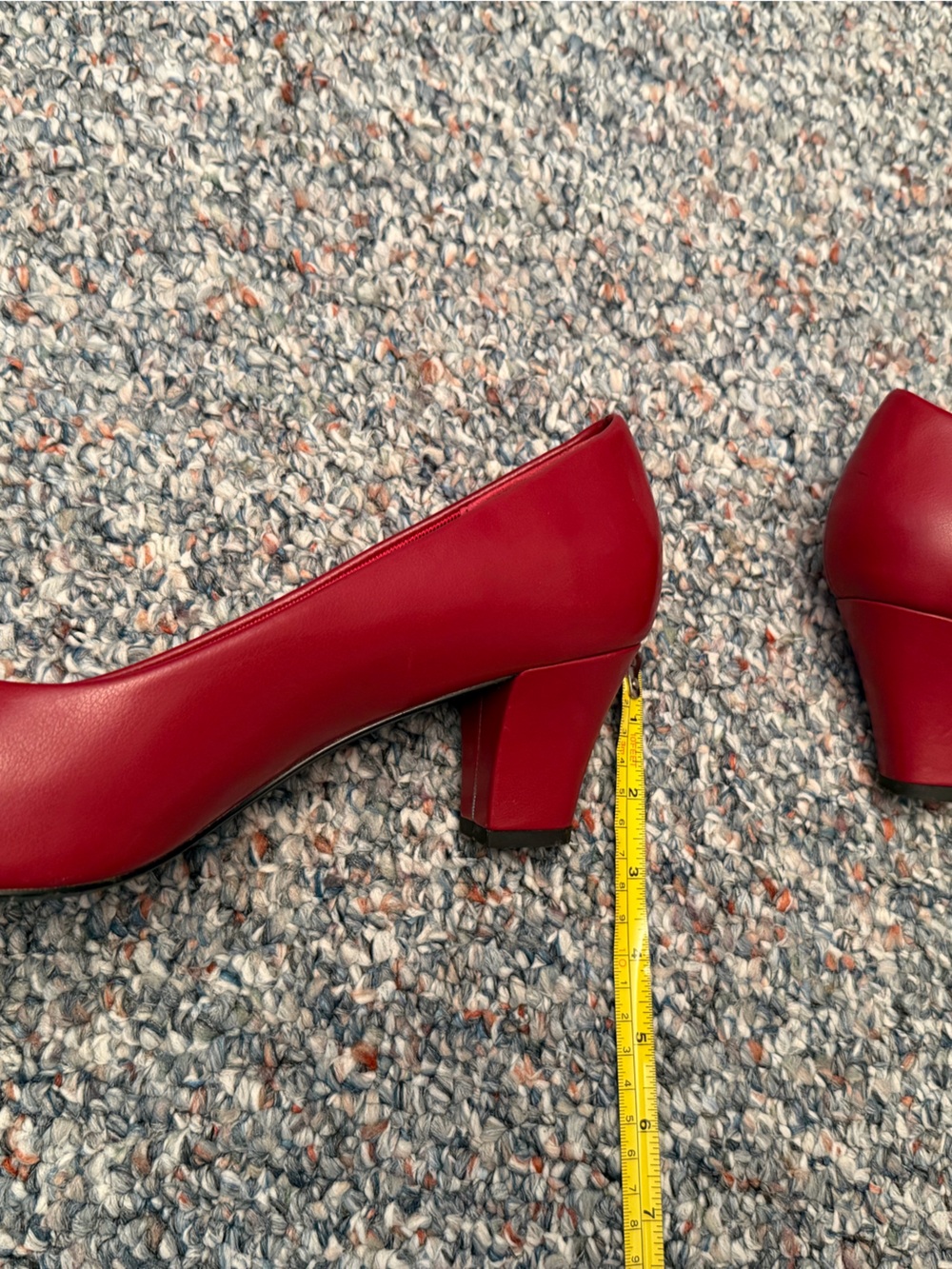 Women’s size 12 red heels 2.5” heel. Easy street brand - Picture 7 of 8